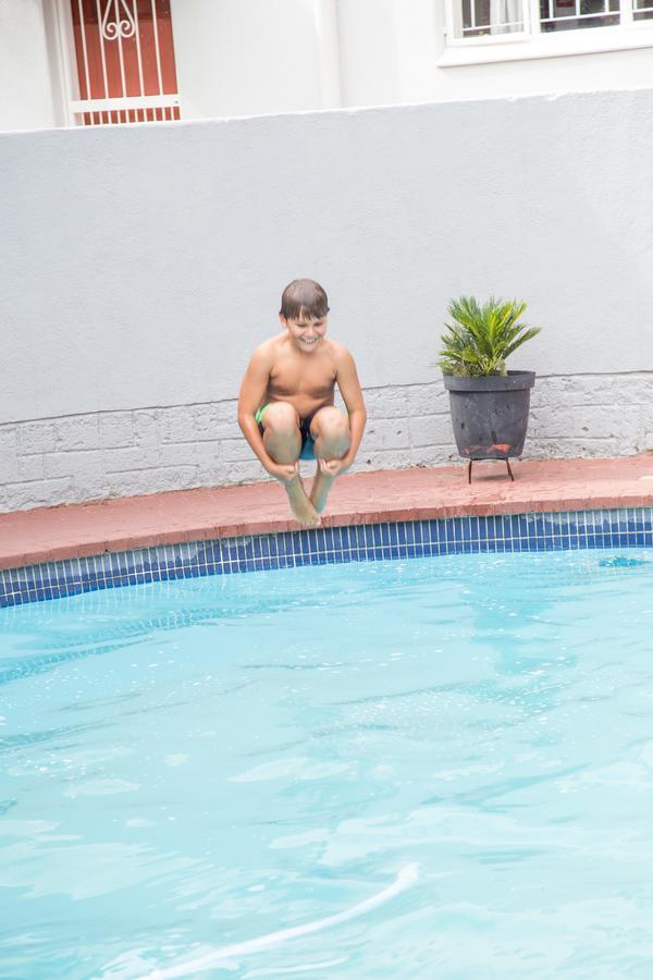 29 Polvy Street Hotel Mbombela Kültér fotó