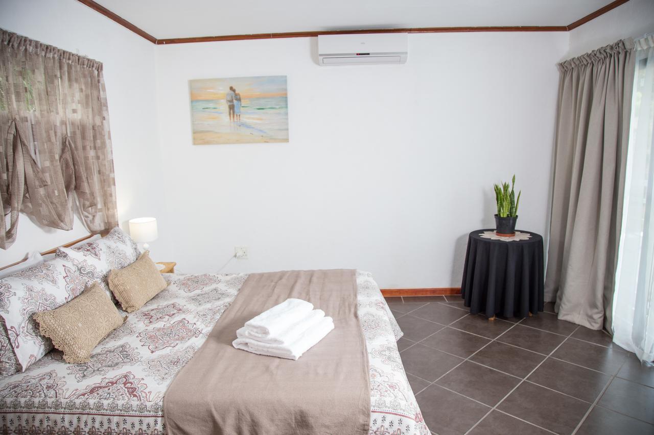 29 Polvy Street Hotel Mbombela Kültér fotó