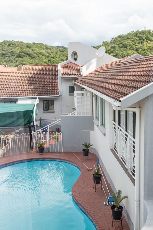 29 Polvy Street Hotel Mbombela Kültér fotó