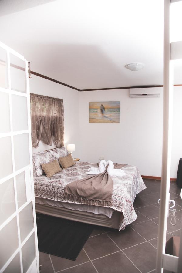 29 Polvy Street Hotel Mbombela Kültér fotó