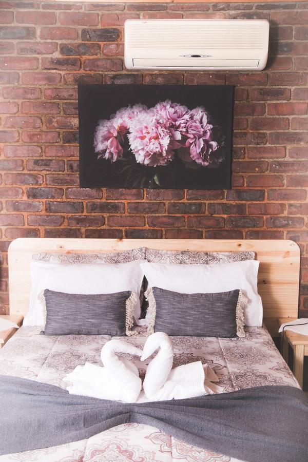 29 Polvy Street Hotel Mbombela Kültér fotó